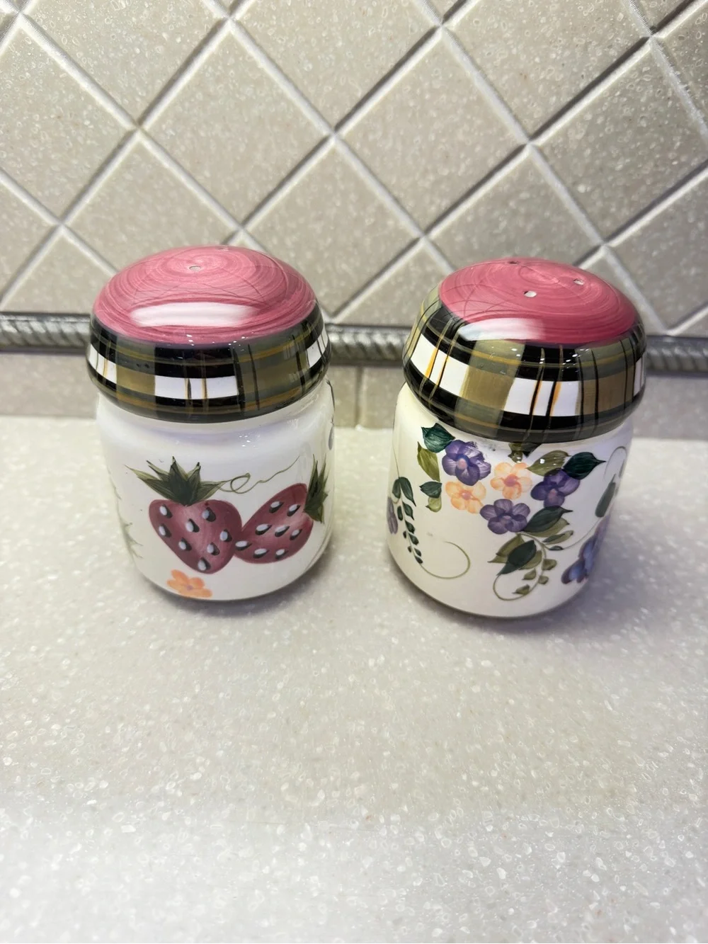 Oneida Strawberry Plaid Salt and Pepper Shakers